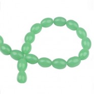 Oval glass beads 11x8mm Green